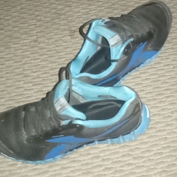 Reebok shoes - Picture 2 of 2